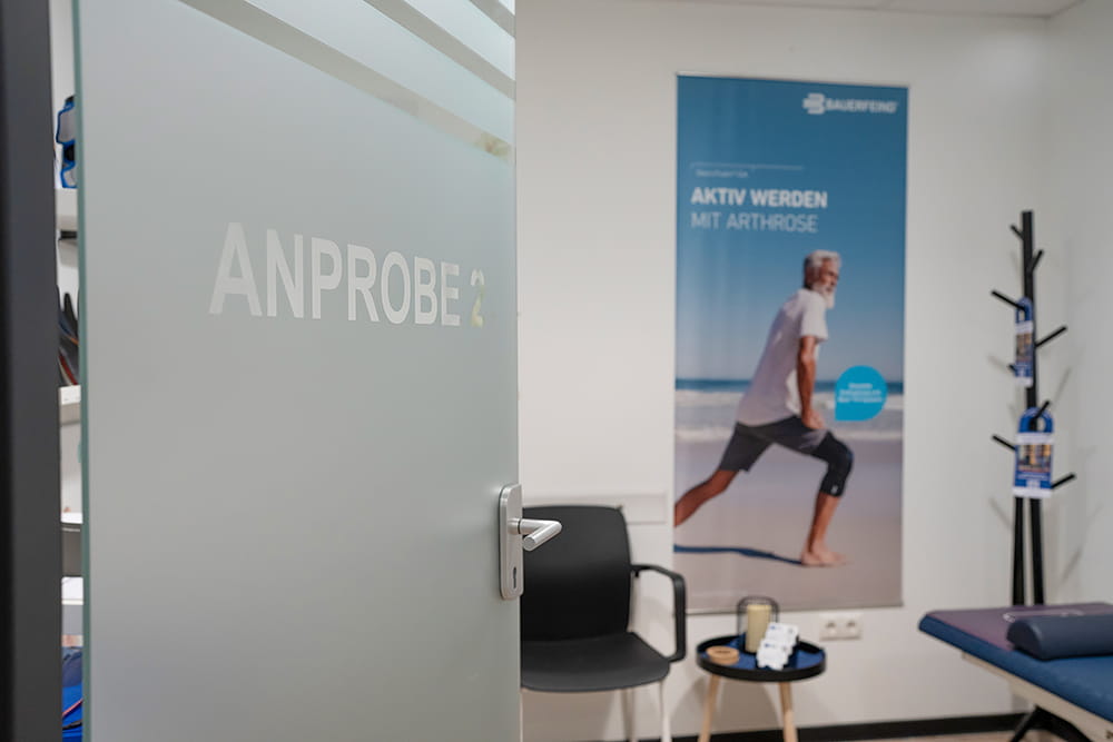 Ein Behandlungsraum des Sanitätshauses TOH Technische Orthopädie Hamburg GmbH.